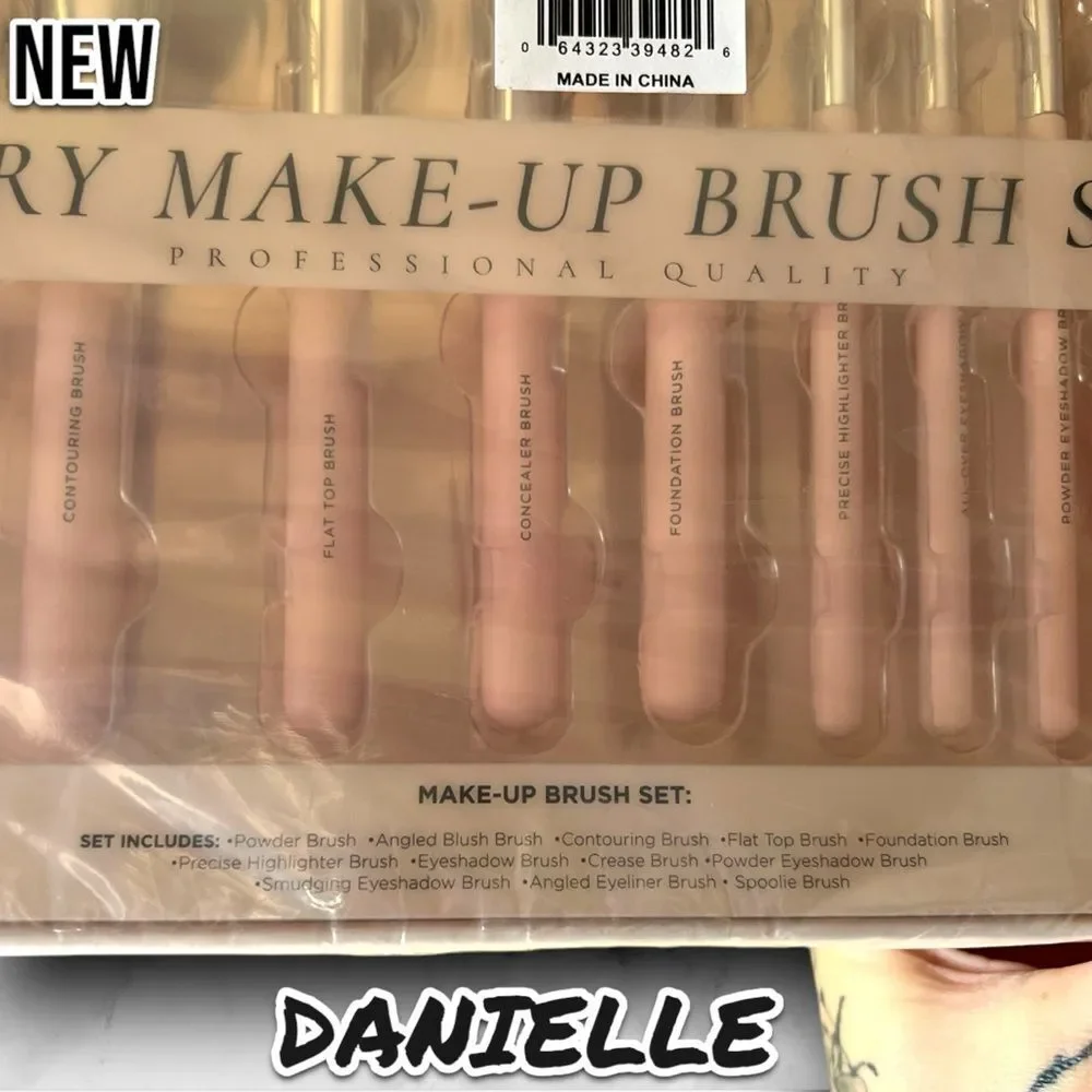 🔴New DANIELLE 20 Piece Luxury Make-Up Brush Set